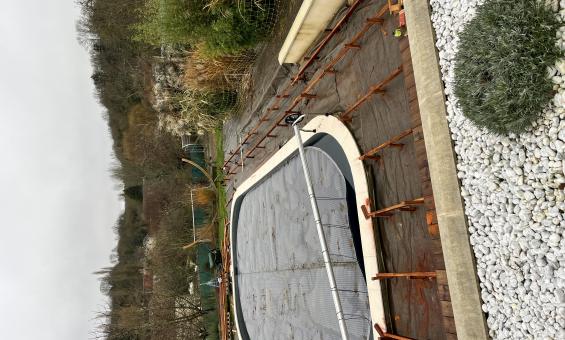 Terrasse piscine composite pose invisible