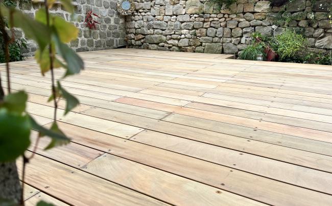 Constructeur de Terrasses en Bois Composite, Exotique et sur Pilotis à Étiolles (91450)