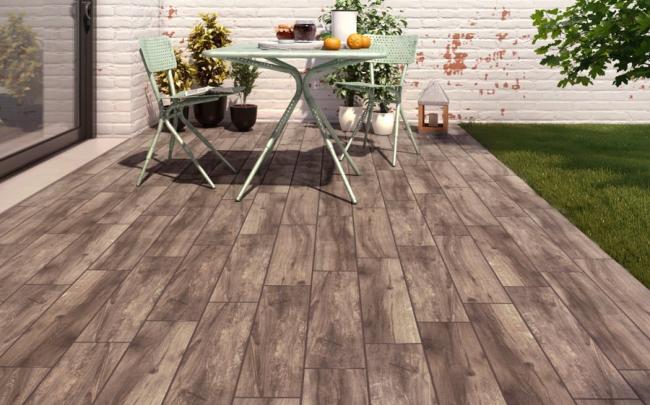 Terrasse en grès cérame sur plot à Verneuil-l'Étang (77390)