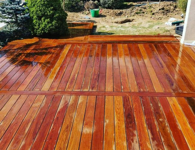 terrasse bois en IPE proche du plage de Piscine