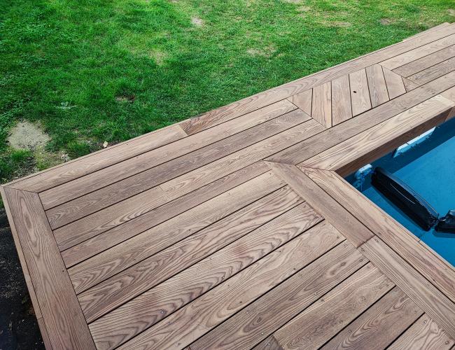terrasse en frêne thermochauffé