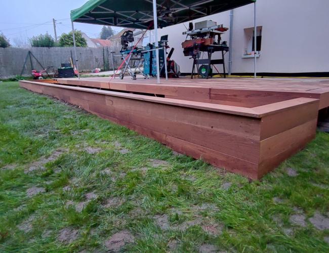 Constructeu4 de terrasse en bois Marne la Vallée (77)
