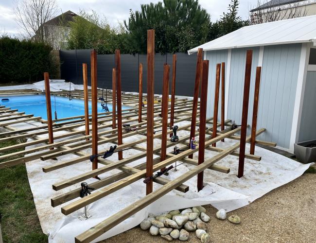 "Les Secrets de la Construction d'une Terrasse en Bambou Parfaite en Seine-et-Marne"