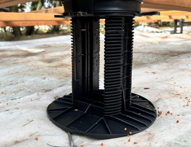 11. Terrasses en bois en Seine-et-Marne : L’expertise Woodpecker pour des installations durables