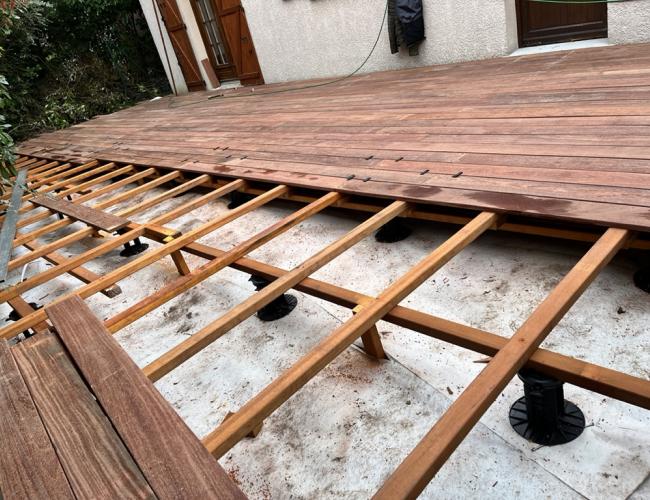 16. Terrasses en bois exotique en Seine-et-Marne : Résistance et esthétique assurées
