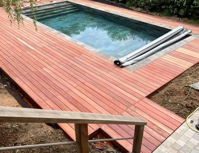 Terrasse composite Fiberdeck à Brie-Comte-Robert (77170) : facilité d’entretien garantie