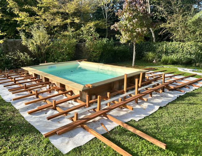 Terrasse extérieure en bois Garapa : résistance et style