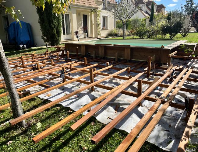 Terrasse en bois naturel Garapa : chaleur, clarté, durabilité