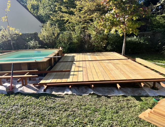 Terrasse piscine sur sol instable : solution avec double structure